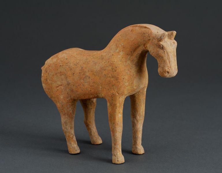 Ló szobrocska, cserép, Kína, Tang-kor, 618-907.
