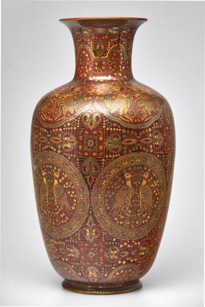 Díszváza - bizánci selyemszövetet imitáló dekorral, Zsolnay-gyár