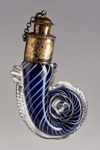 Illatszeres üveg dugóval, 19. század közepe, Itália