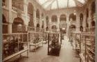 Amatőr gyűjtők kiállítása az Iparművészeti Múzeum üvegcsarnokában, 1907.