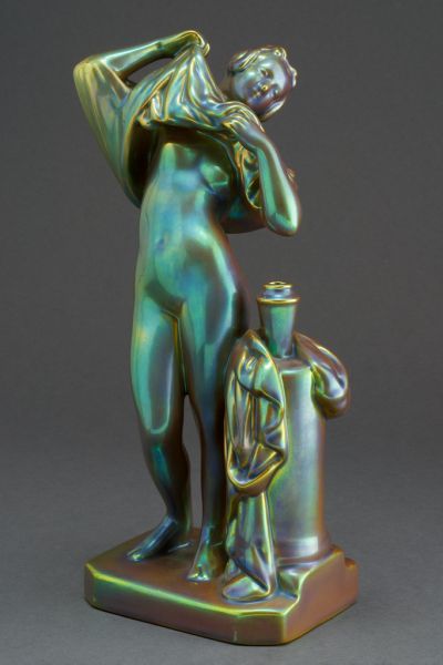 Kisplasztika - Vetkőző Vénusz 