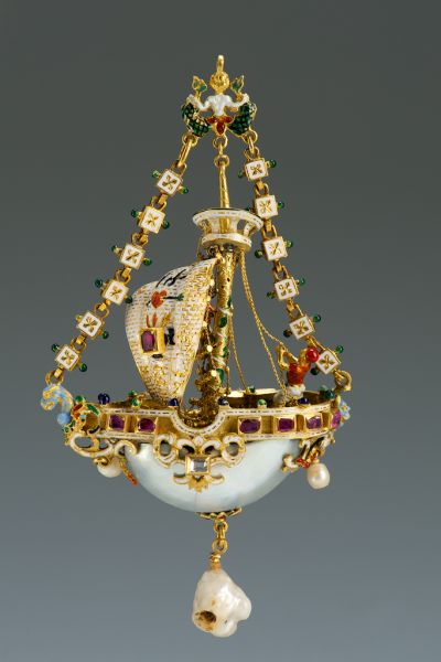 Násfa - Ámor hajója-ábrázolással 