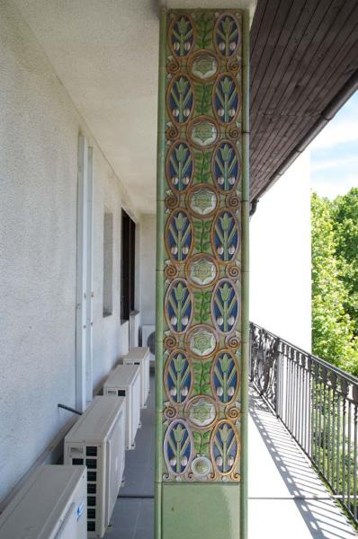 Balcony pillar in Villa Schiffer, 1912, design by József Vágó, photograph inv.no. VLT 391.1.6